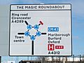 Magic Roundabout Schild db