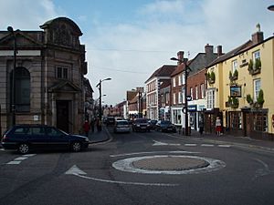 The High Street, Newport Pagnell - geograph.org.uk - 368877.jpg