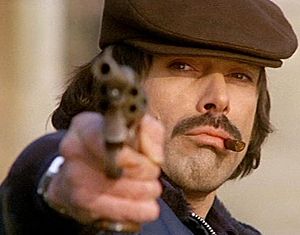 Tomas Milian 1974 cropped.jpg