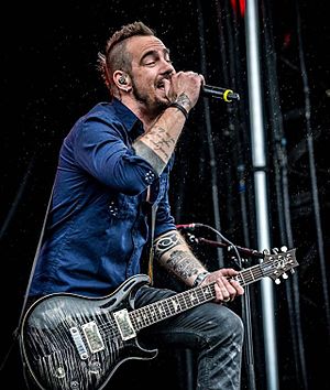 Adam Gontier in performance.jpg