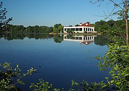 Como Lake and Pavilion.jpg