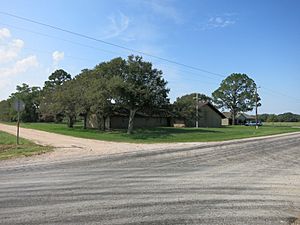 Round Mott TX Church