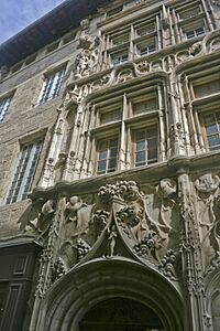 Valence-MaisonTêtes-facade