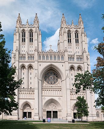 12-07-12-Washington National Cathedral-RalfR-N3S 5678-5694.jpg