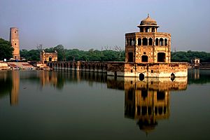 Hiran Minar- monument to Mansraj