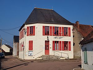 Rogny-les-Sept-Écluses-FR-89-mairie-01