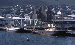 Scalloway harbour - geograph.org.uk - 346623.jpg