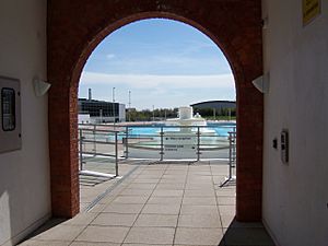 Uxbridge Lido April 2011