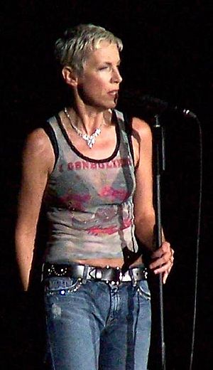 Annie lennox nemahziz