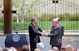 President Ronald Reagan presents Reagan Freedom Medal to Mikhail Gorbachev at Reagan Library.jpg