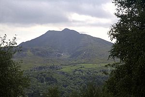 Siabod-above-pont-cyfin