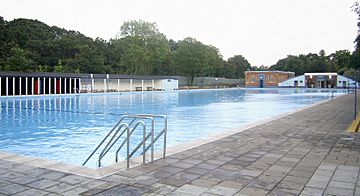 Tooting Bec Lido 20080724