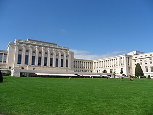 UN Building A Southern Lawn