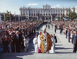 Bendición de la catedral por Juan Pablo II (1993) - 42812137461 copy