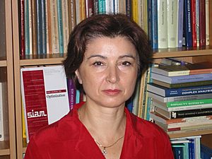 DarinkaDentcheva2003.jpg