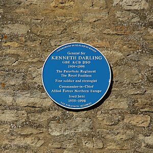 Darling KT BluePlaque Chesterton VicarageFarmhouse