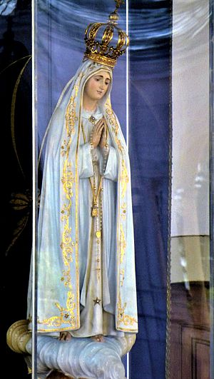 Fatima (3 – cropped).jpg