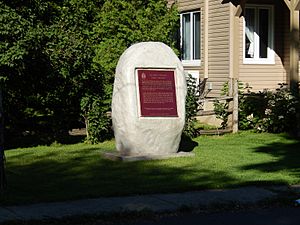 Fort Crevier monument.JPG