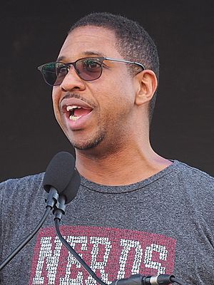 Hakeem Oluseyi 4140177 (cropped).jpg