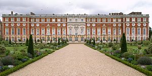 Hampton Court 03