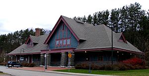 Image-Adirondack Scenic Railroad - Saranac Lake Stn - Front