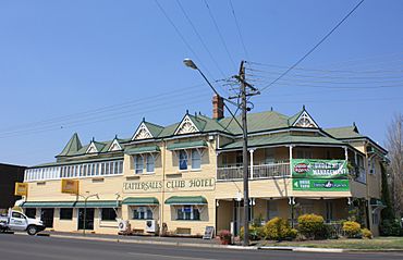 Tattersalls Club Hotel, Pittsworth.jpg