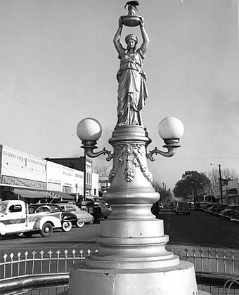 Boll weevil monument.jpg