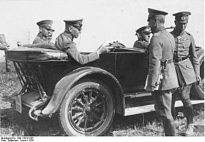 Bundesarchiv Bild 136-B1296, Süddeutschland, Manöver der 5. und 7. Division