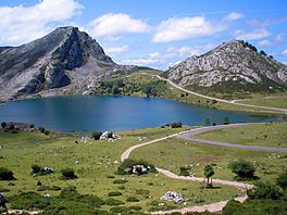 Covadonga - Lago Enol 09.jpg