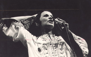 Elis Regina no Teatro da Praia