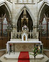 L'epine main altar