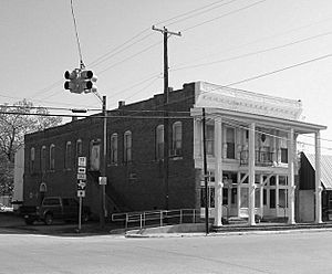 Lovelady-rich-building