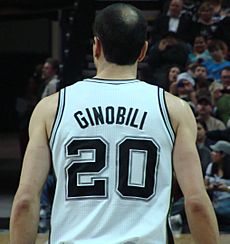 Manu from behind