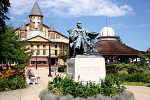 Ocean Grove Auditorium and Stokes Statue