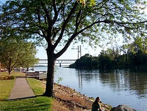 Quincy (Illinois) riverfront 2002