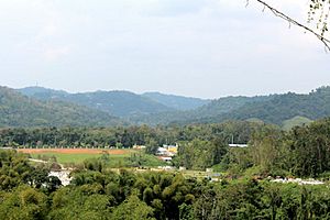 Mountains in Río Cañas