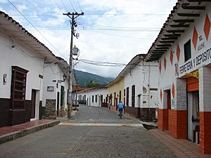 SANTA FE DE ANTIOQUIA-4.jpg