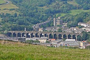 Slaithwaite viaduct (5th September 2010)