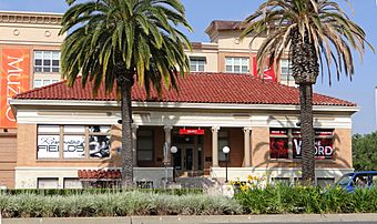 Anaheim Public Library (Carnegie Library).JPG