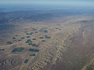 Cuyama Valley, California (21395922259)