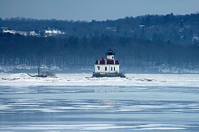 Esopus Meadows Light