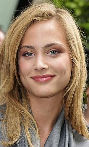 Nora Arnezeder (cropped).jpg