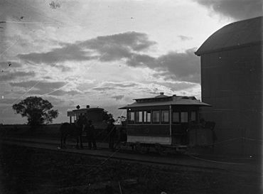 Railway station(GN00140).jpg