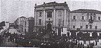 New Zealand Mounted Rifles Brigade accept surrender of Jaffa at town hall