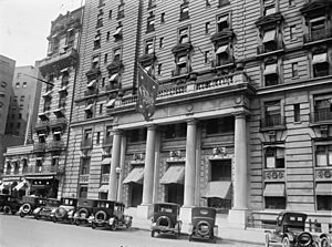 Willard Hotel with presidential flag