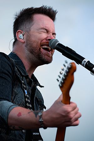 David Cook rocks Front Range concert 160916-F-JY173-013.jpg