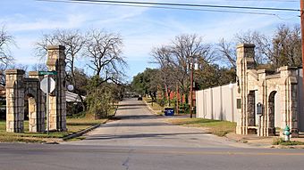 Erath Arches Stephenville Texas 2017.jpg