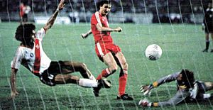 Gol polonia v river 1986