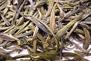 Huoshan Huangya tea leaves close