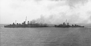 Sinking HMAS Canberra (D33) with US destroyers on 9 August 1942